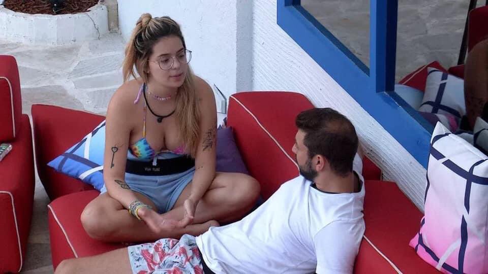 atatisweet's tweet photo. "Quando eu era pequena meu despertador era a abertura do Globo Rural, de verdade"
tags:Arthur e Pocah Gil e Arthur | Se o Caio  #PlantaoBBB Iza no BBB https://t.co/M7U3SXtcKe