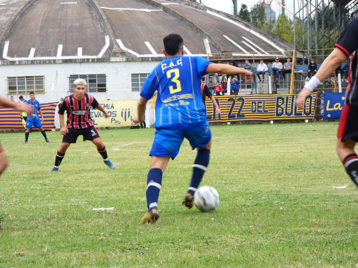 carreras_ac's tweet photo. LigaDeportivaDelSur

📌 Fecha 7. Primera Ronda
⚽ CARRERAS 🆚 Argentino
📆 Domingo 11 de Abril
🕢 15 hs. Reserva /  17 hs. Primera
🌍 La Glorieta, Carreras

ᴠᴀᴍᴏs ʟᴀ ᴀᴄᴀᴅᴇᴍɪᴀ💛💙💛 https://t.co/5eaTSJPLdK