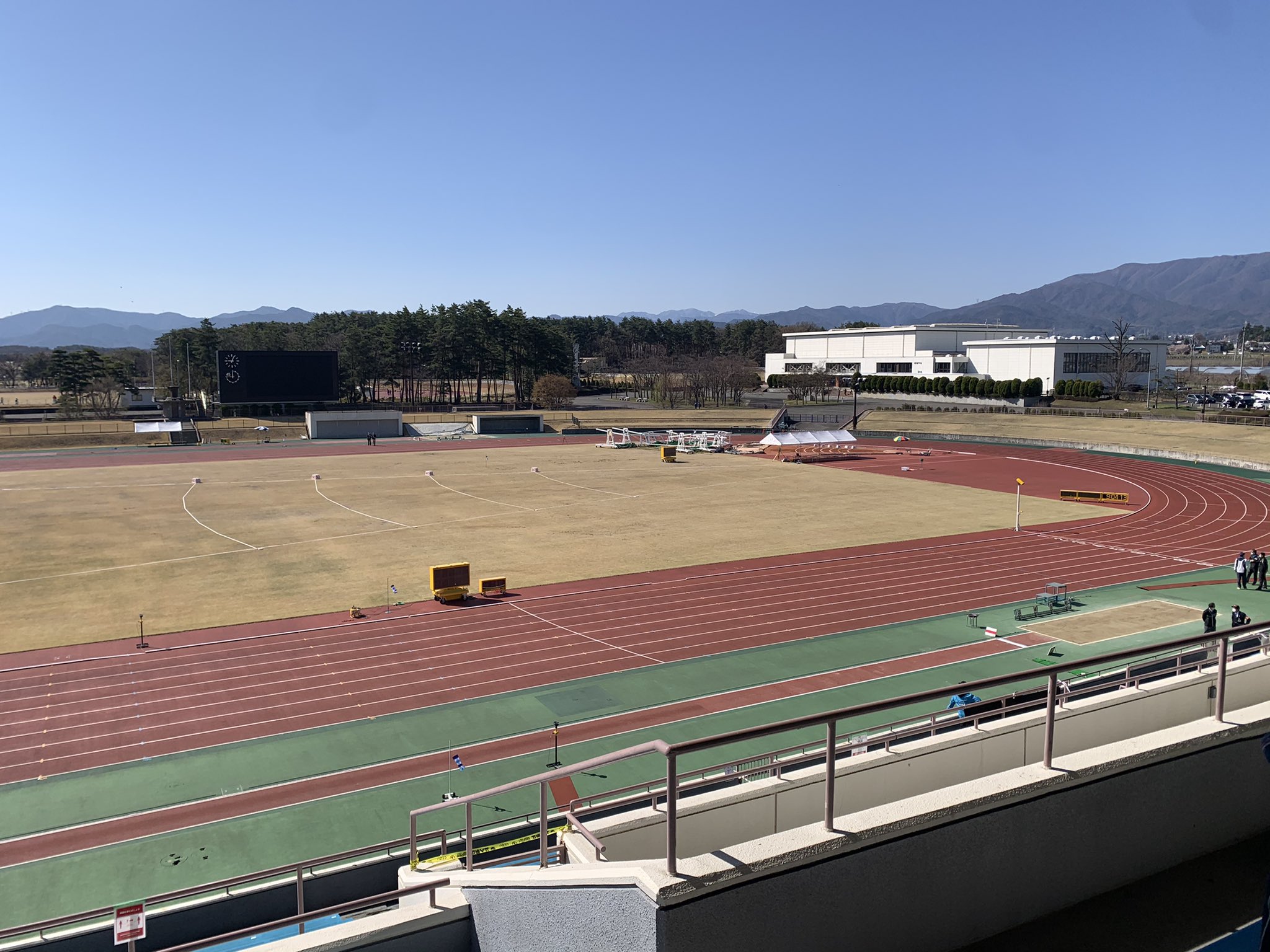 信州大学陸上競技部 おはようございます 本日は 第17回長野市記録会 長野市営陸上競技場 スプリングトライアル中信21 松本平広域公園陸上競技場 の２つが行われます 今シーズン初戦です たくさんの選手が参加します 競技結果は随時