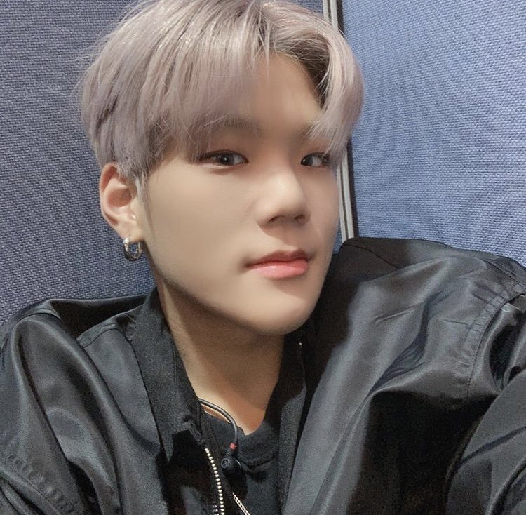 HES SERVING SO HARD .. btw all in is so good <3 have been listening to it so much AAAHHH