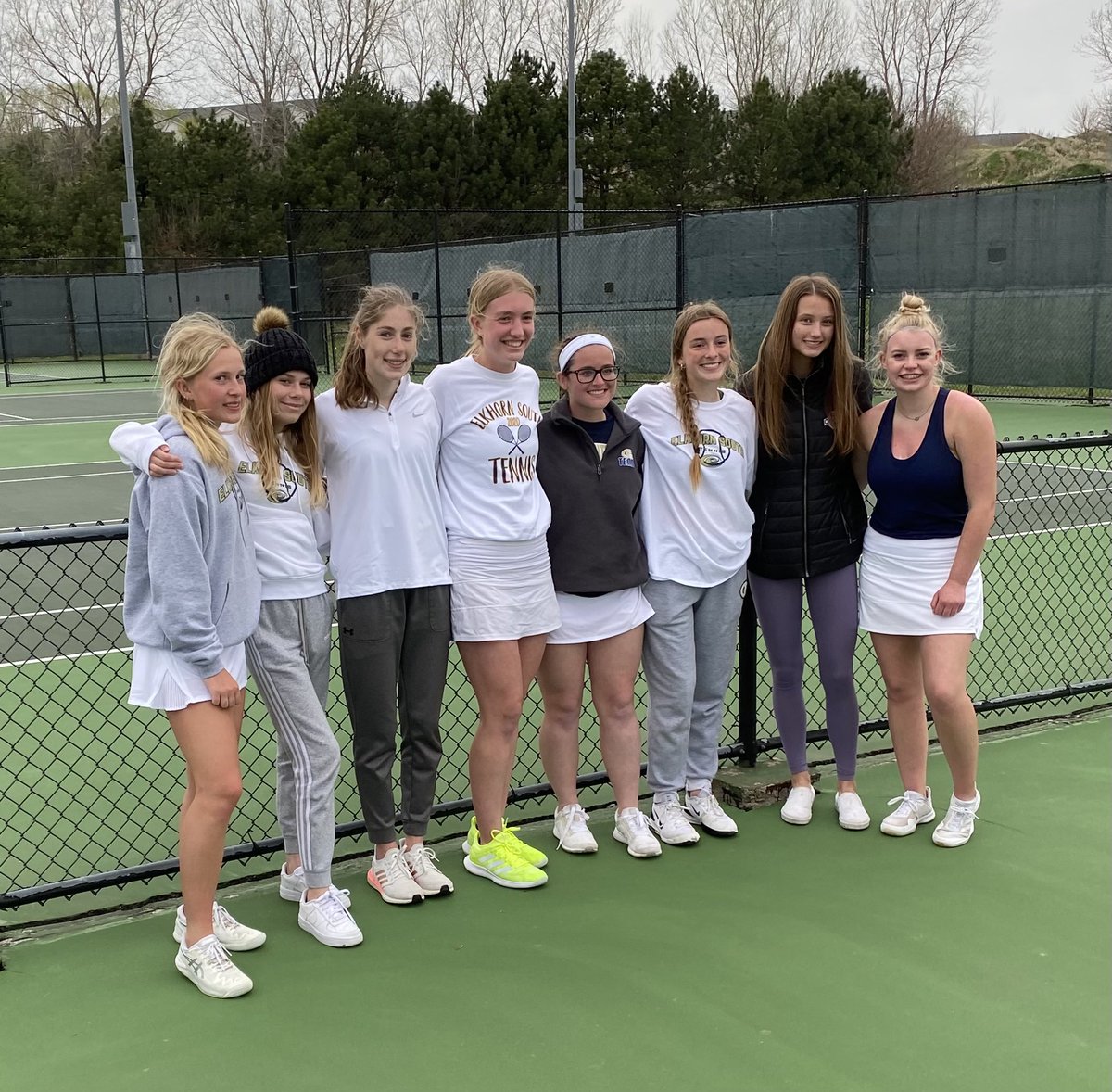 ESStormTennis's tweet photo. Storm girls finish tied for 8th at the 23 team Westside Warrior Invite. Each entry lost only once. 1 singles was 9th place. 2 singles won 6th. 1 doubs was 9th. 2 doubs was 3rd #Storm10s 🌀🎾 https://t.co/WI1zpRbJfw
