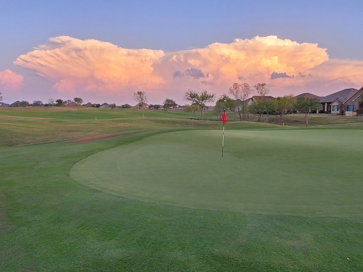 BruceCondit's tweet photo. @DavidFinfrock 
Storm clouds at 7;50 p.m. https://t.co/WaYBpldR5b