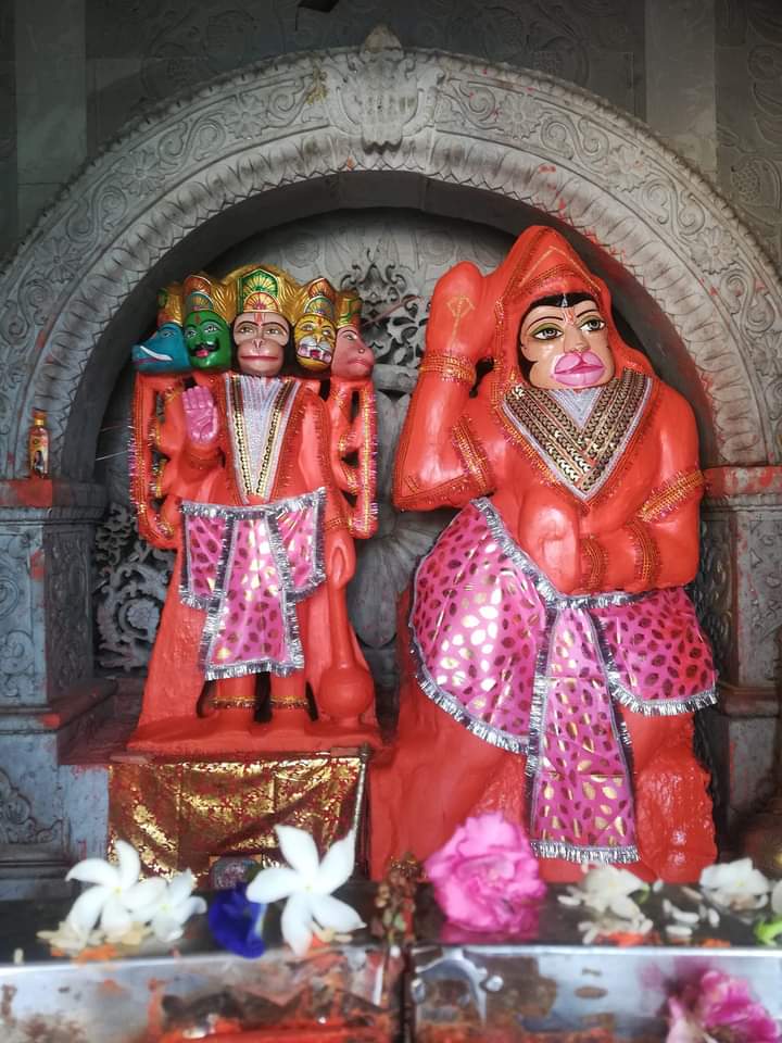 rakeshparihar49's tweet photo. *स्मरण करो तो मन सवर जाए,*
*सेवा करो तो तन संवर जाए,* 
*भक्ति करो तो जीवन सफल हो जाये,*
*कितनी दिलकश है। मेरे हनुमंता की बातें,* 
*अमल करो तो जिंदगी संवर जाए।*
🌹🙏जय सीताराम जय हो हनुमान जी महाराज🌹🙏 https://t.co/8sdFB5ATtx