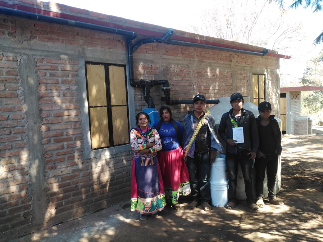 IslaUrbana's tweet photo. We made it to Nayarit! Thanks to Infonavit and Fundaciรณn Hogares for making it possible. We will install #RainwaterHarvesting systems for homes in need.
#RainForAll https://t.co/rjJI2FOe8d