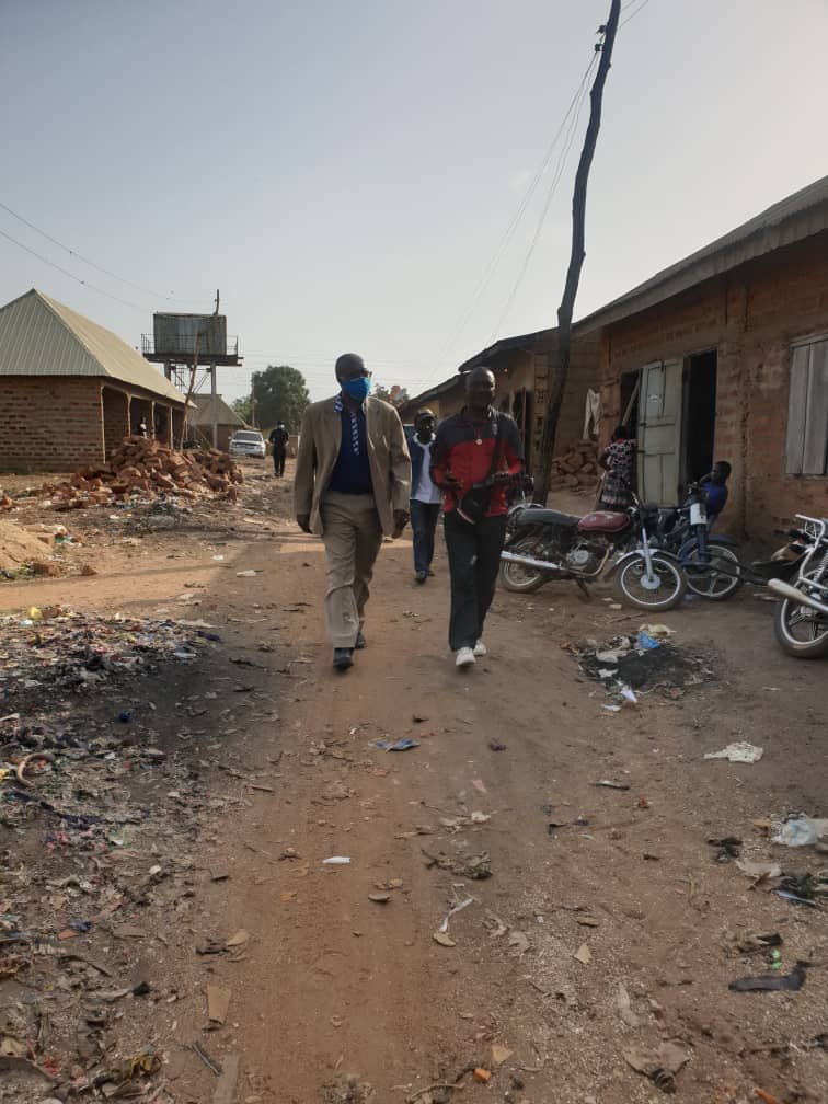 Dr. Christopher Fomunyoh (@chrisfomunyoh) on Twitter photo Spent Easter visiting & delivering food to #Cameroonian refugees in #Nigeria. Saw first hand, their precarious state of pain, suffering & want. As one refugee settlement leader said, “Tell our brothers & sisters not to forget us. We’re dying in silence.” <a href="/LeahHardingAJE/">Leah Harding</a> Spent Easter visiting & delivering food to #Cameroonian refugees in #Nigeria. Saw first hand, their precarious state of pain, suffering & want. As one refugee settlement leader said, “Tell our brothers & sisters not to forget us. We’re dying in silence.” <a href="/LeahHardingAJE/">Leah Harding</a>