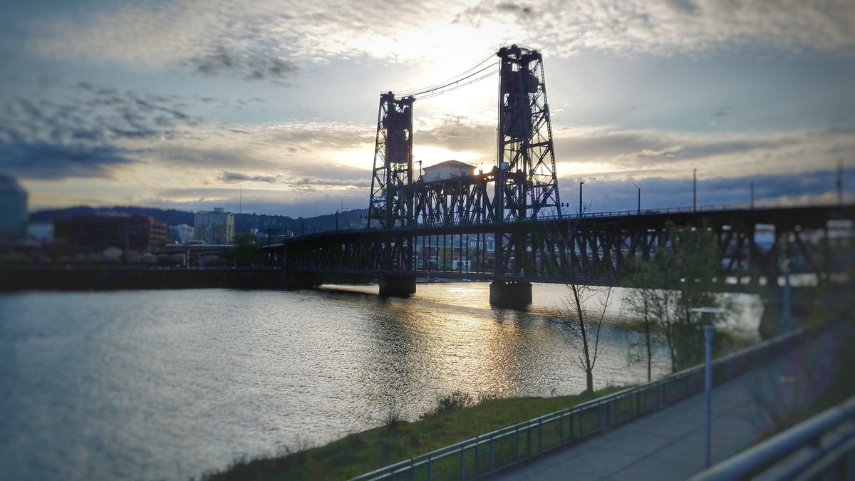 On the way home we enjoyed spectacular sunset views. 😎 #TubmanRally #30DaysOfBiking #30DiasEnBici