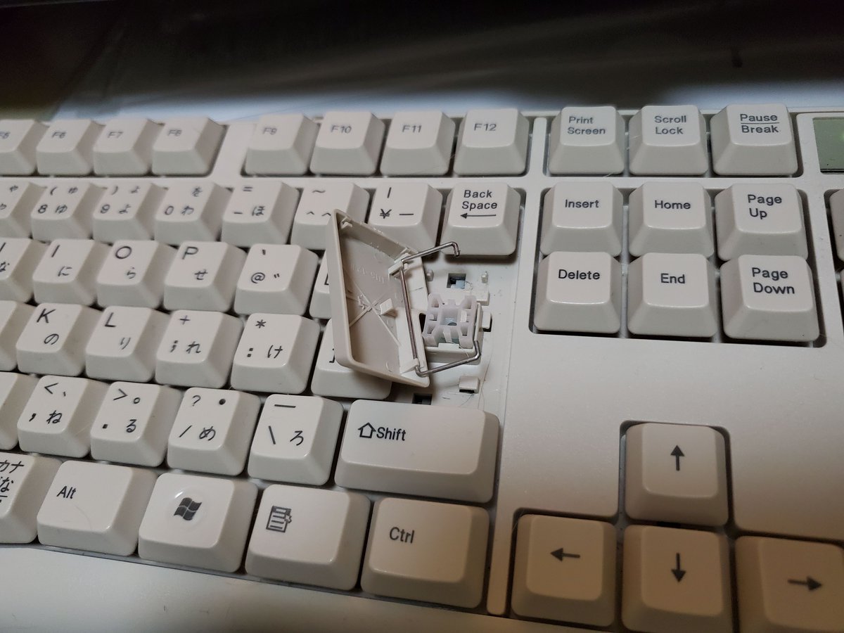 Modo Japan Group Modoと全く関係の話なんですけど キーボードのreturnキー が壊れる経験ありませんか 私はよくあります 仕方がないのでキートップを外したまま使っていたら 指の肌が荒れました 皆様もお気を付けください