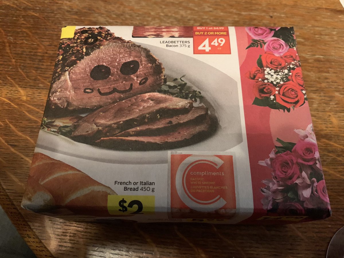 JordanEh's tweet image. Wrapping birthday gifts in grocer fliers.

:3