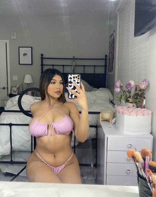 I like the color purple https://t.co/dfhkv6YEhZ