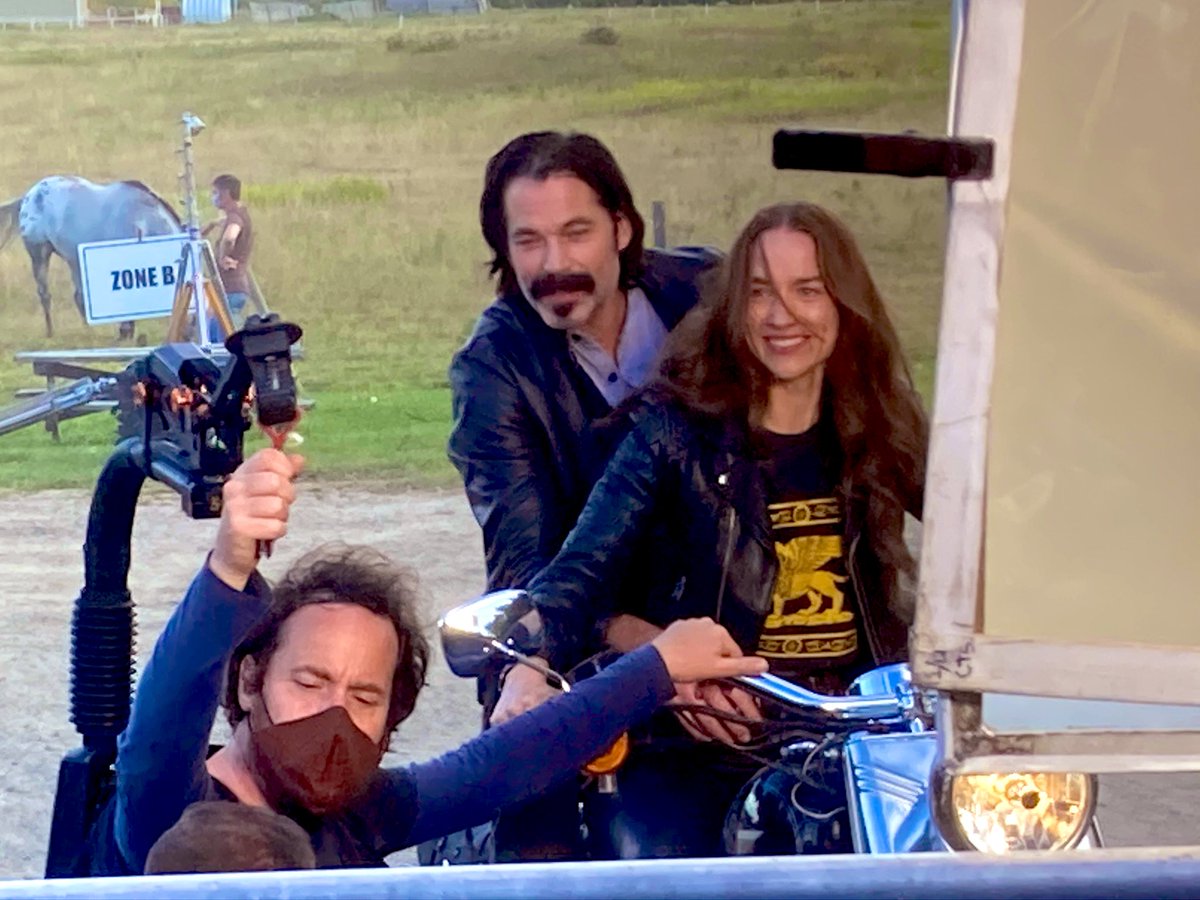 Emily Andras tweet media