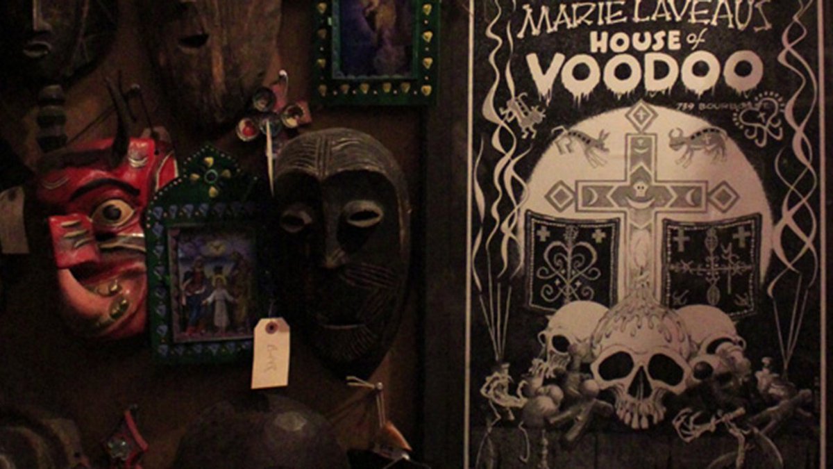 robertsepehr's tweet photo. Voodoo is as intrinsic to New Orleans culture as Mardi Gras, jazz and the beignet (French term for a pastry). Marie Laveau was a Louisiana Creole practitioner of Voodoo, who was renowned in New Orleans. https://t.co/KKE0pDsl3O https://t.co/hJE3vcryd1