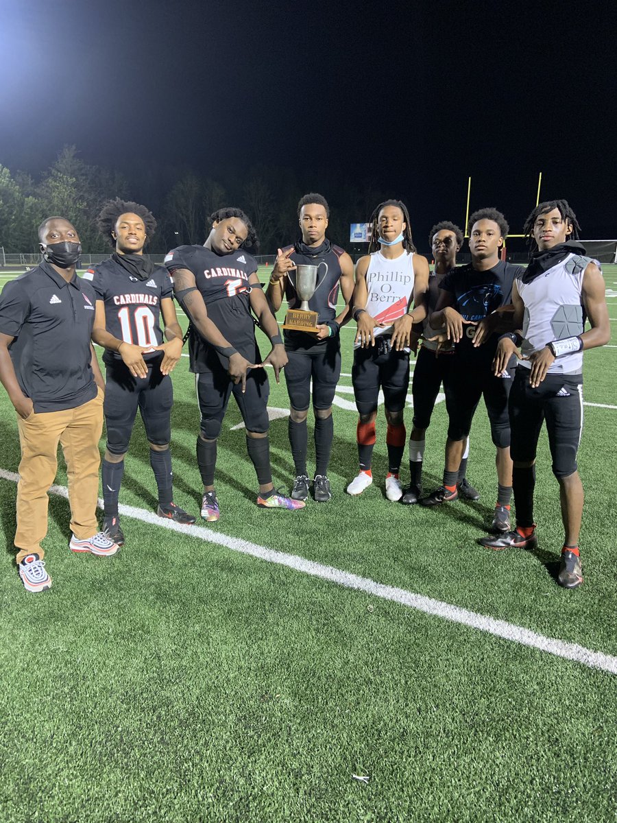 quis_coach's tweet photo. I’m So Proud Of These Guys Man Keep Attacking The Details Keep Grinding Fellas The Day You Plant The Seed Is Not The Day You Eat The Fruit The Work Will Pay Off❤️‼️#ChangeTheWay
@_sequan_ @christianm11_ @toinecertified @Jerem11ahPalmer @Juicedup_Ad @cam_macon https://t.co/JDCaicdiV3