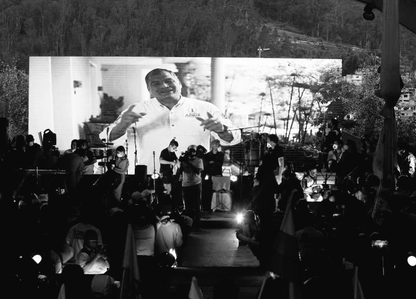 𝙸𝚟á𝚗 𝚂𝚝𝚊𝚕𝚢𝚗 tweet media