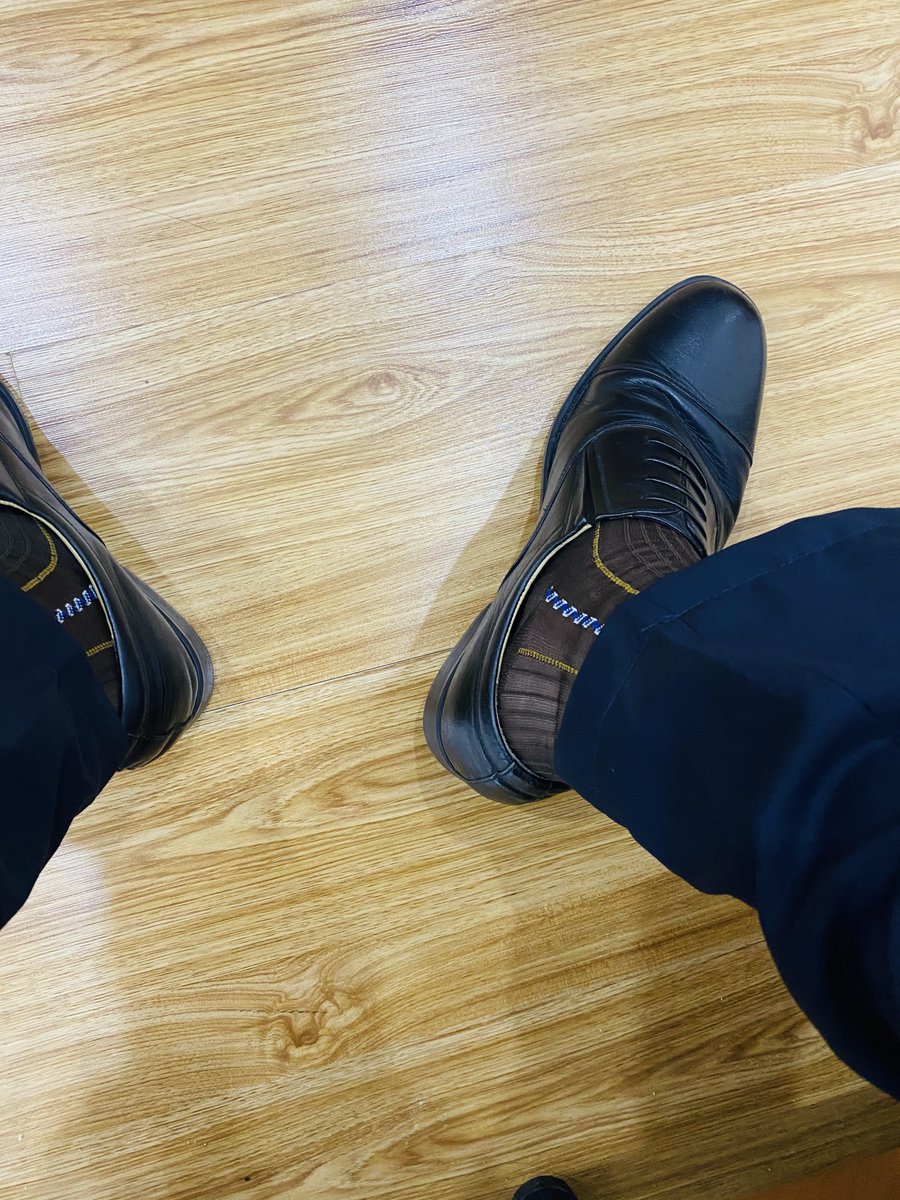 茶色のもセクシー そうでしょう？
棕色也很好看啊不是么？😄