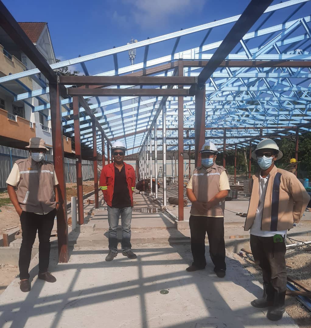 BPP1_CKP_JKR's tweet photo. Pihak 'Head Of Project Team', Bah. Pengurusan Projek 1, Caw. Kerja Pendidikan menghadiri mesyuarat dan lawatan tapak ke beberapa projek sekolah dalam Daerah Manjung, Perak.
@IrZulkefly 
@razgrid1 
@CKP_JKR 
@jkrmanjung 
@JKRPERAK 
@JKRMalaysia https://t.co/iayDSxN3ET