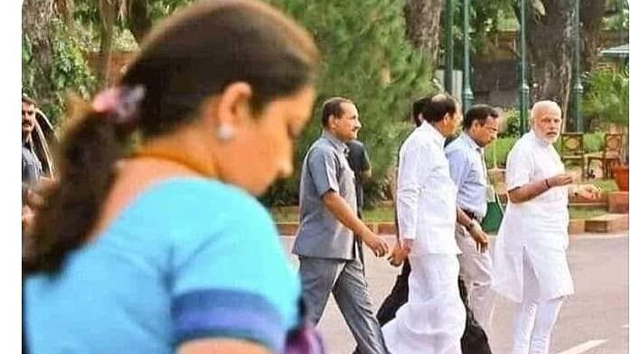 saurabh_says_'s tweet image. When you see own Facebook password after 10 years: