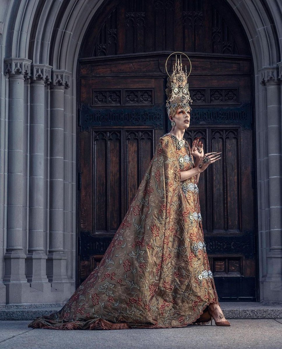 theobscureme's tweet photo. Utica would've gagged us all with her final runway look 🥵 https://t.co/mcCSZ3LVUc