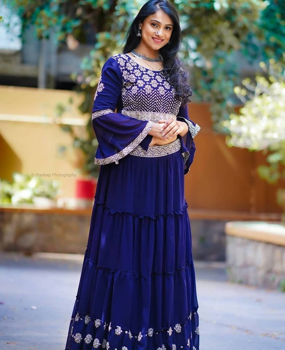 mymoviebazaarka's tweet photo. ನಟಿ ಕವಿತಾ ಗೌಡ👌😍 

Follow 👉👉 @mymoviebazaarka

#mymoviebazaarkannada  #kavithahowda #costumedesigner #laxmikrishnalabel #actor #actress  #shreyasmedia #hero #heroin #film #sandalwood #kannada #movies #kfi #sandalwoodmovies #kannadamovies  #bengaluru #mysore #bellary https://t.co/TFZILmJl0G