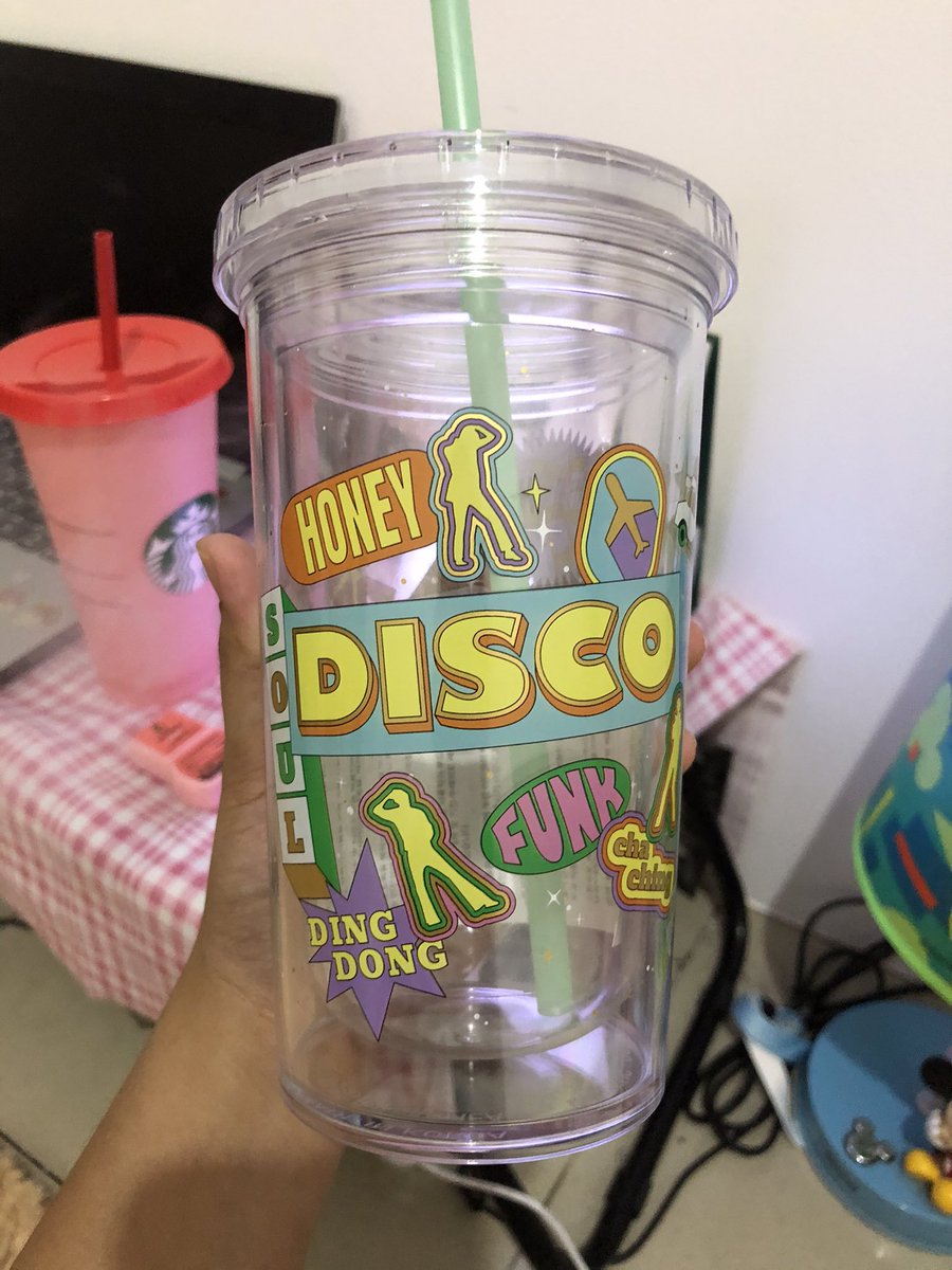 amicasa__'s tweet photo. Dynamite cold cup juga restock! Tumblernya cantik bgt serius 🥺

Yang mau PO bisa DM atau klik link di bio ya 😆

[ t: bts themed merch, weverse shop, lotte pop up store, tumbler ] https://t.co/x76Tov0aqO