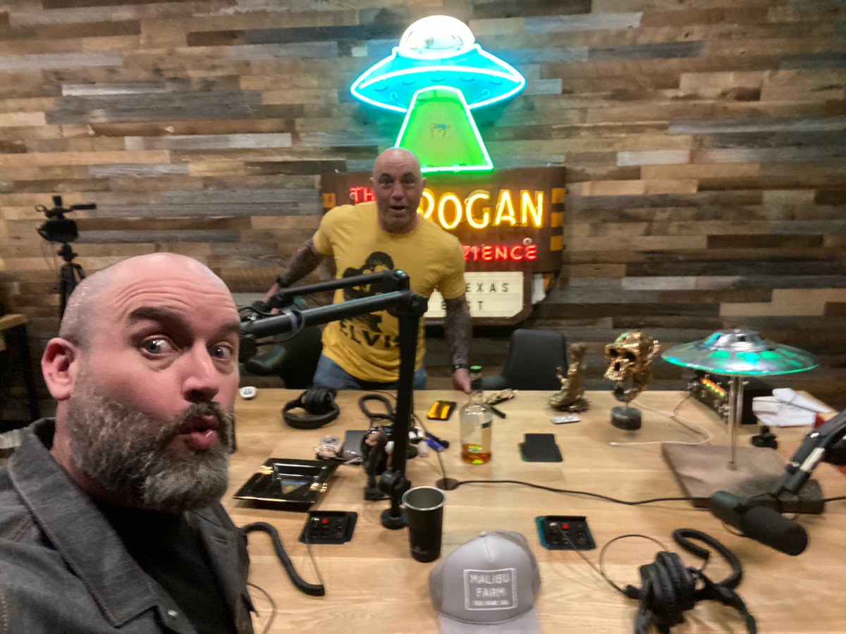 tomsegura's tweet photo. New studio, who dis? https://t.co/jQvygTykQz