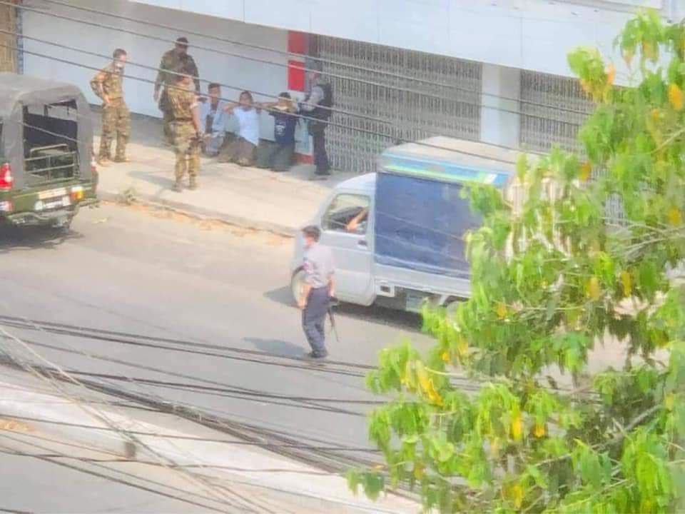 spring_2021's tweet photo. 10.4.2021 In Mandalay, Terrorists opened gunfire and forced to stop the vehicles. They checked inside the vehicles and Mobile phones at the corner of 35&amp;88. 3 were already Abducted by the terrorists 

ELECTED CRPH
#Apr10Coup
#WhatsHappeningInMyanmar https://t.co/3patoaCrtt