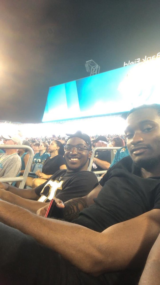 Chase1012B's tweet photo. Happy Birthday my boy I love you so much I’m going to make sure you are remembered everyday I got left on this earth and I mean that 😞💙💯 gone too soon ‼️ https://t.co/VNRhHMVIj5