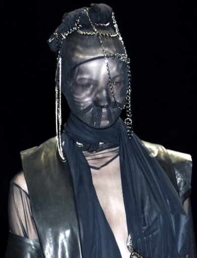 Designer Jun Takahashi touched on the theme of anonymity for Undercover FW 2006, wondering what life would be like as someone who wants to live without being seen.