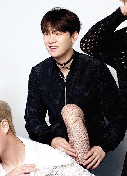 and then yoongi in fishnets had me 