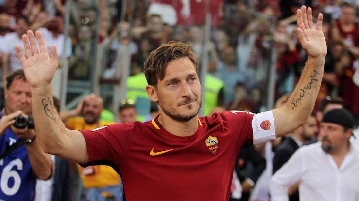 abilities more "visible" to a larger audience but it won't enhance it so. Hence why I also "perceive" totti as good as Zidane (meaning no one is better between them) but people will say totti never won trophies or should have played for a club to be put alongside In a debate. But