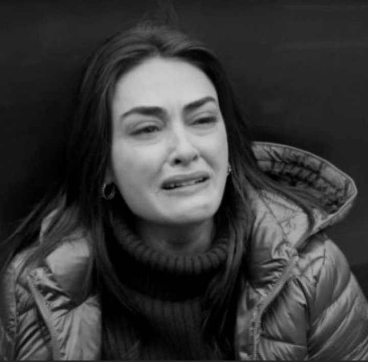 Ruba98913960's tweet photo. @esbilgic Sibel's screams hit me right in my heart. #EsraBigiç iyi ki sen..😭💔
o kadar gururlanıyorum ki ağlamak üzereyim yaaaa💘 👑
#Sibel #Ramo #Büyükacı #Ramofinalolmasin @ramodizisi @ShowTV @Bkmonline @mcagataytosun7 https://t.co/ypG7RFEK88