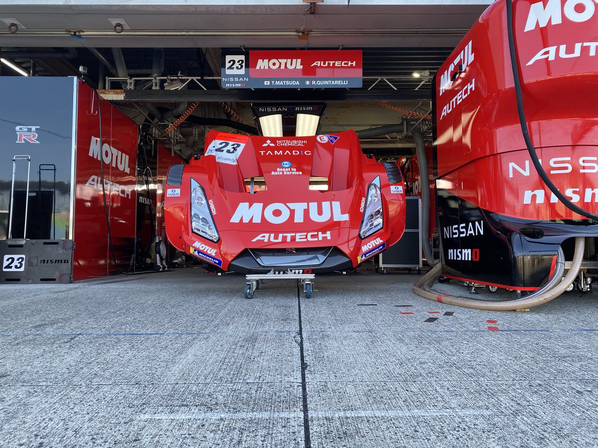 Nismo 続いては 23号車です No 23 車両名 Motul Autech Gt R エントラント Nismo ドライバー 松田次生 ロニー クインタレッリ 監督 鈴木豊 タイヤ ミシュラン Motul Autech Gogonissan21 Supergt T Co Sgc4opnjw0