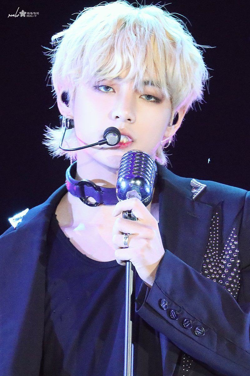 it’s diana day ♡ happy birthday lovely!!!! i send you nothing but love and light your way. i hope you have a wonderful day, week, month, year, life, y todo. ILYSM. ps, this has been in my drafts since we became moots so enjoy - a tiny thread of blonde mullet tae <3