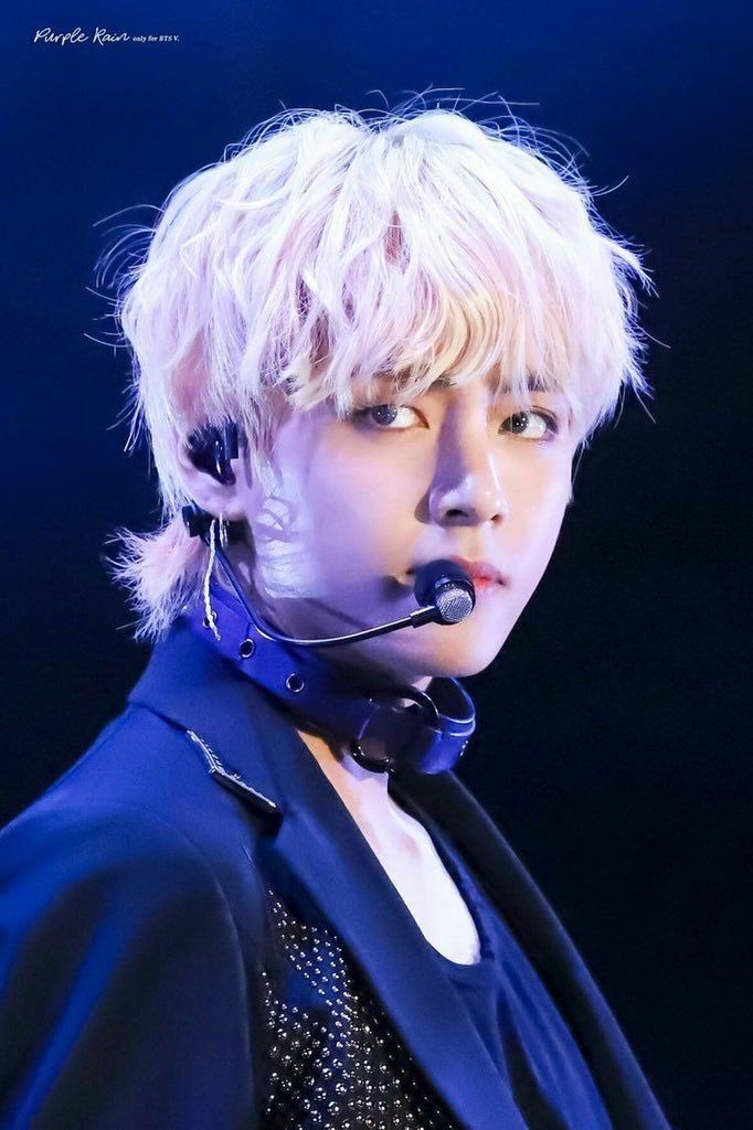 it’s diana day ♡ happy birthday lovely!!!! i send you nothing but love and light your way. i hope you have a wonderful day, week, month, year, life, y todo. ILYSM. ps, this has been in my drafts since we became moots so enjoy - a tiny thread of blonde mullet tae <3