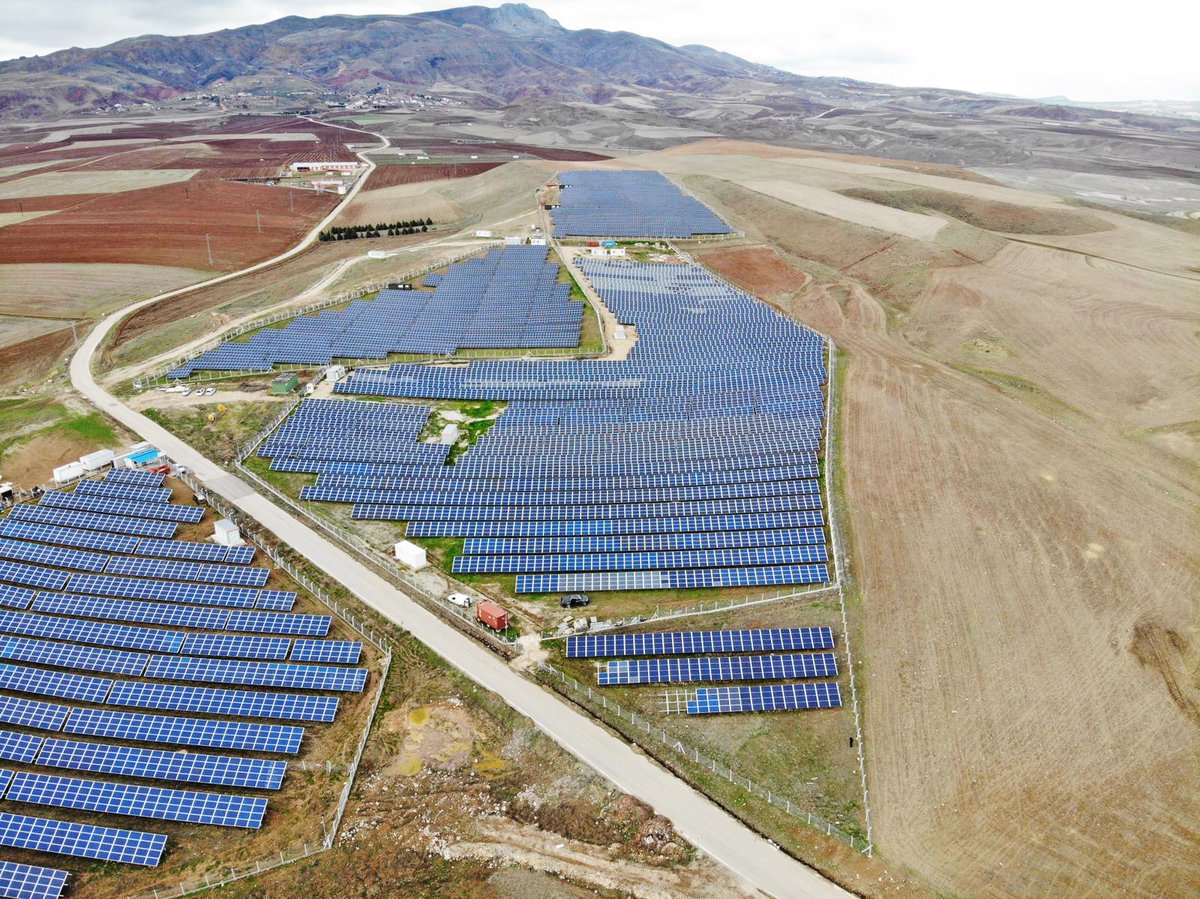 2017'de 3 ay gibi kısa sürede kurulumu bitirerek 1,2MWP'lik ADA GES Santralimizi devreye aldık.