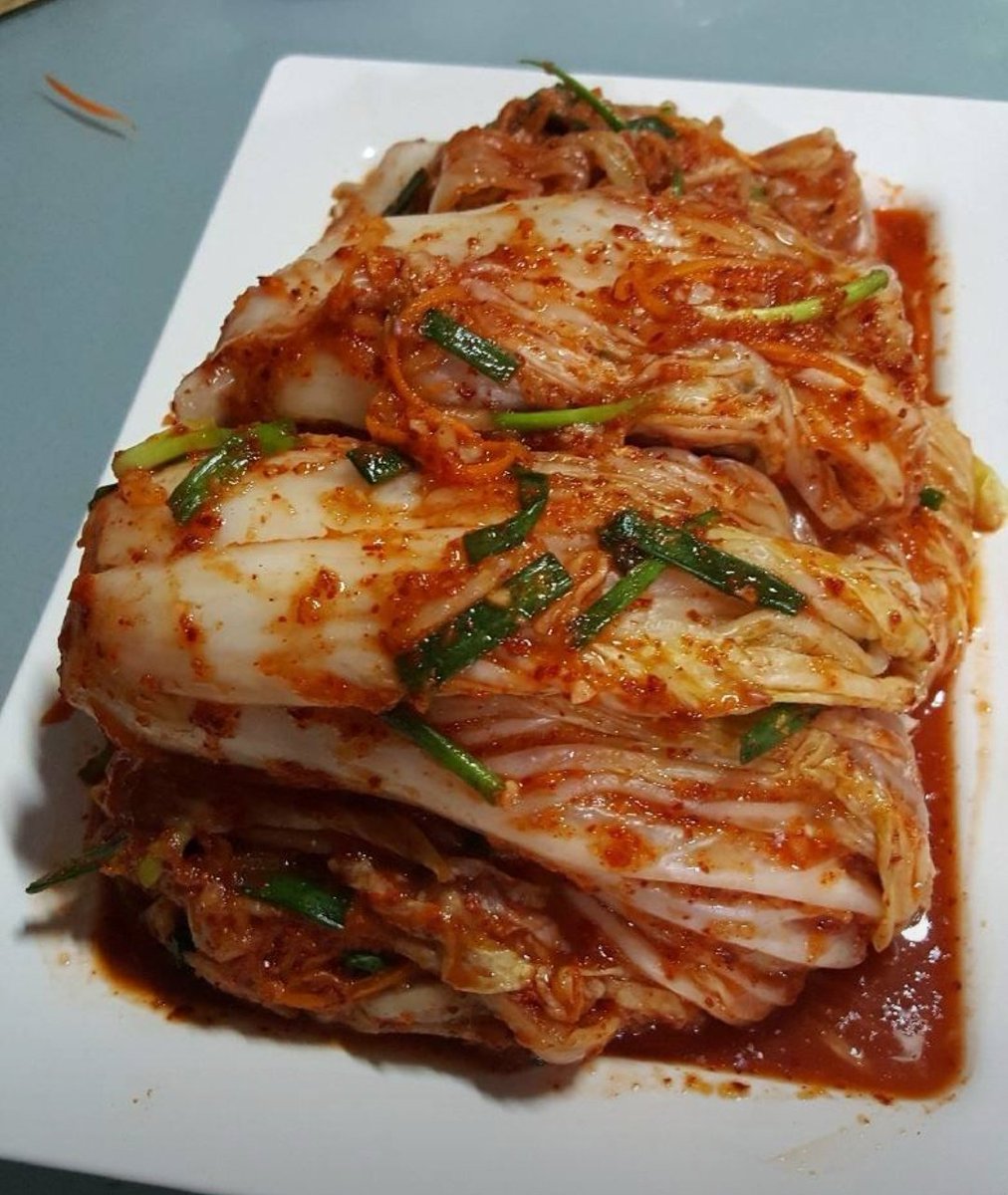 nuchkaaaa's tweet photo. ไม่ซื้อไม่เป็นไร  ขอแค่ช่วยรีก็ได้ค่ะ 
 รายได้ทางเดียวของนุช
 กิมจิ  ไชเทาดอง ทำเอง ทานคู่กับอะไรก็อร่อย สดสะอาด ไม่ใส่วัตถุกันเสีย  สามารถเก็บไว้ในตู้เย็นได้เป็นเดือนเลยค่ะ  กิโลละ300 ครึ่งโล 150
 ค่าส่ง50 บาท
#เป๊กผลิตโชค 
#ตลาดนุช

 https://t.co/Z6zbID2v0C