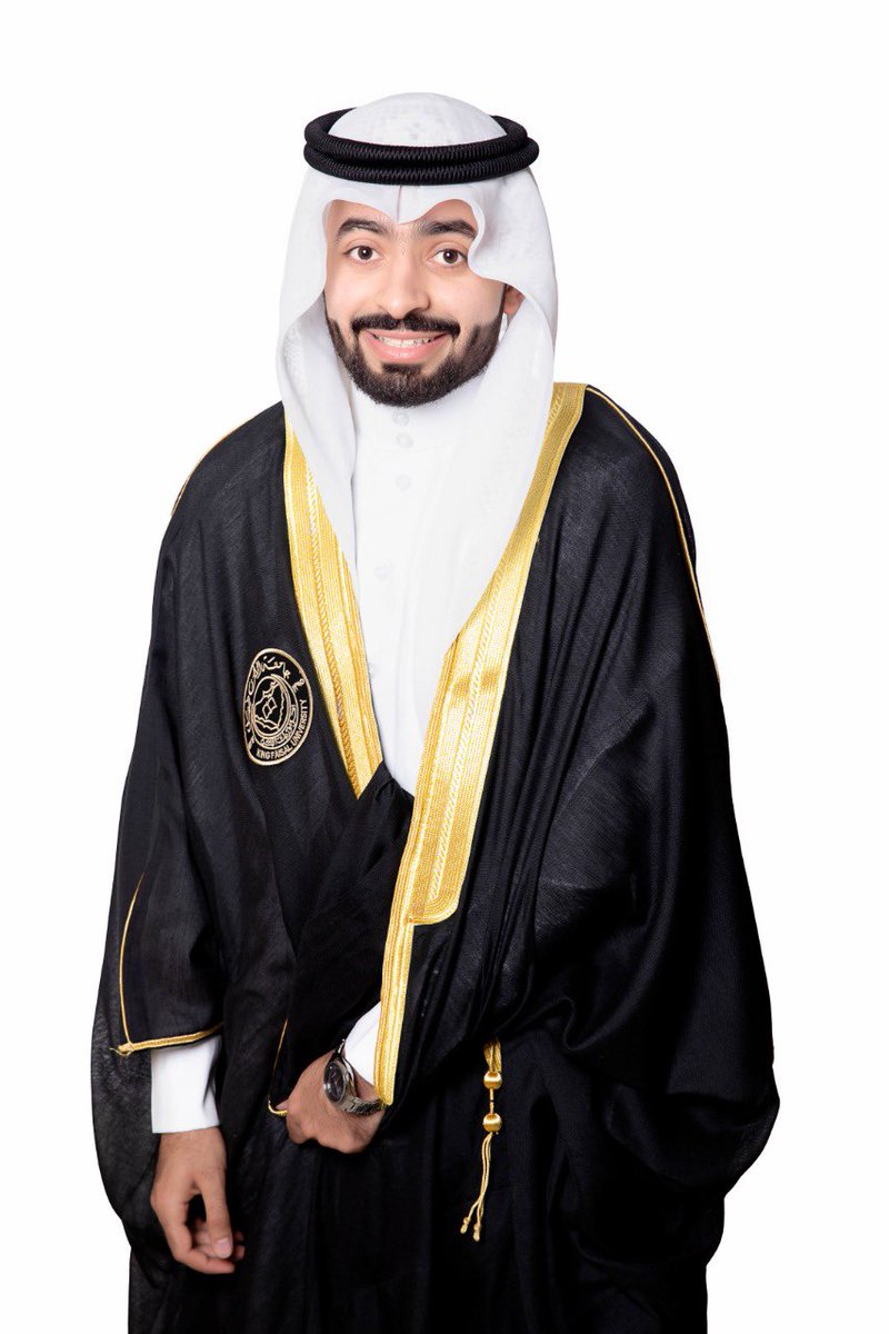 3bdullah_Alnjar's tweet photo. الحمدلله الذي يسّر البدايات وأكمل النهايات وبلغنا الغايات ،

 -تم تخريجي من جامعة الملك فيصل في تخصص طب الأسنان. 

احب اشكر ابوي وامي على دعمهم المستمر لي ❤️.

الحمدلله على لذّة الإنجاز والحمدلله عند البدء وعند الختام🦷🎓.

الدفعة العظيمة🦷💪🏼
 #KFUDent216 https://t.co/ljeJB9YC95