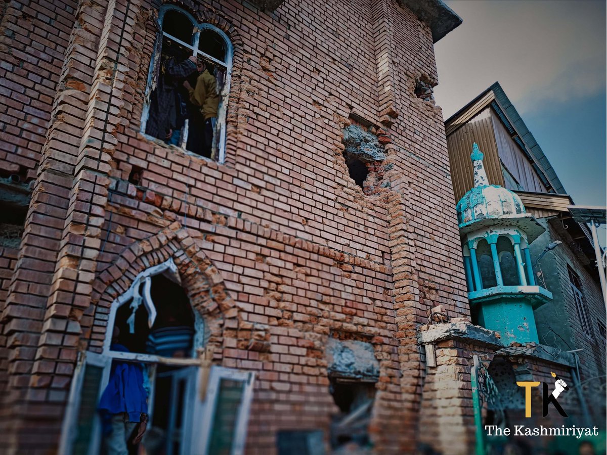 IbnParvez's tweet photo. #Painfulllife.
πππ
Indian brutal forces destroyed Masjid yesterday in Shopian.
#HellWithOppression.
#IndianOccupiedKashmir. https://t.co/k8pVjJBVi0