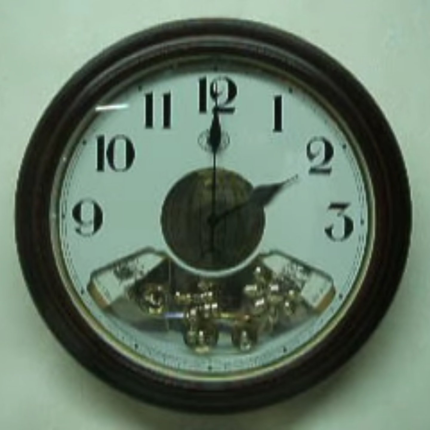 Ko C53 Auf Twitter Karakuri Theater さんてる社 からくり時計 ローマ数字版とアラビア数字版の2種類の文字盤があり それぞれダークブラウンとライトブラウンの2色に分かれて販売していた 中のからくり部分 人形など は全て同じ 曲はyamahaのオリジナルicで