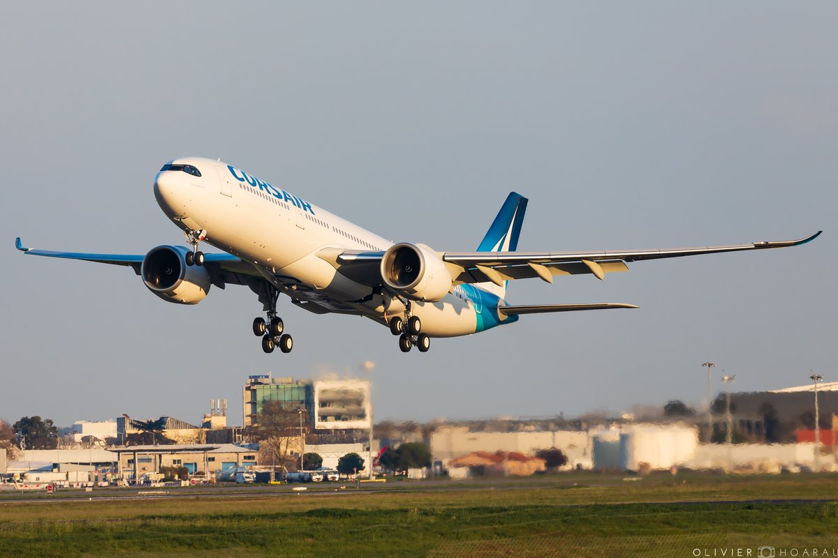 OlivierHoarau's tweet photo. ๐ซ๐ท The second #A330neo for @CorsairFr on test flight during the sunset, what a big moment๐โ๏ธ#Avgeek #A330 #A330900 #Corsair #Takeoff #Toulouse #Weekend #fhska https://t.co/72HKPKUaWt