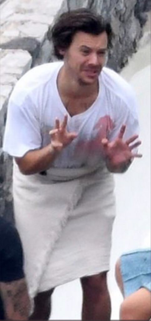 FERMI TUTTI 
                                             So’ harry 
i vote #AdoreYou as #BestLyrics at the #iHeartsAwards