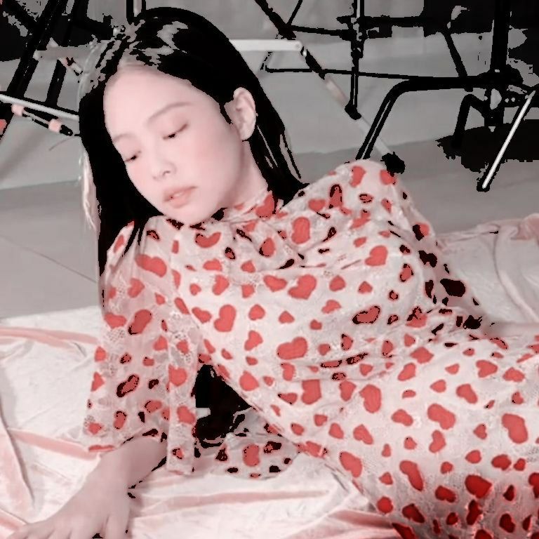 Evelyn Queenza Chrsytover tweet media