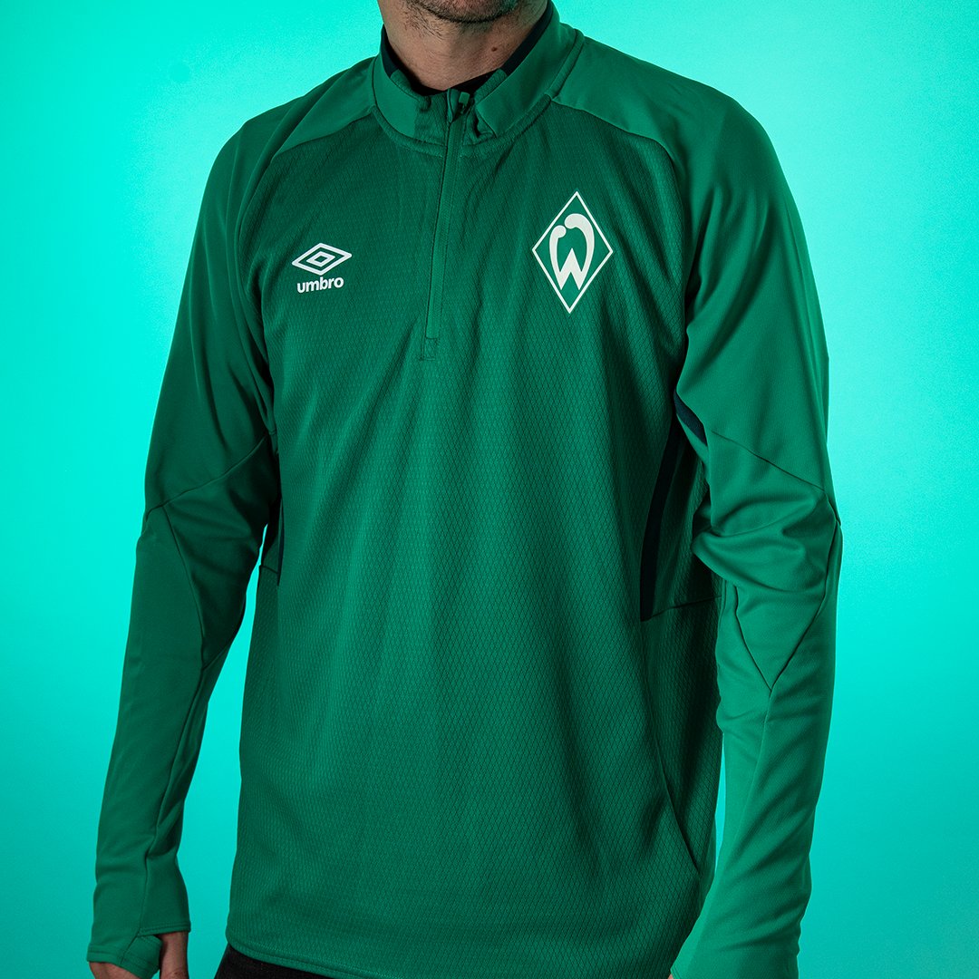 speler Umeki Graan Classic Football Shirts on Twitter: "🇩🇪 New In - Werder Bremen 2019/20  🇩🇪 The 2019/20 Werder Bremen range from Umbro has dropped on the site  including some of these great training items!