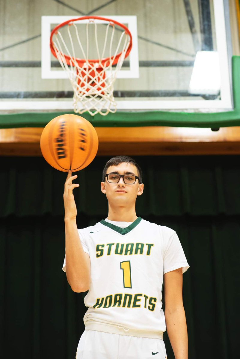 Shoutout and Congrats to Senior Jared McIntosh (Creek) from Stuart HS in Oklahoma for being selected to the 2021 OCA Class A Small East All Star Basketball Team.
#NativePreps #Mvskoke #Creek