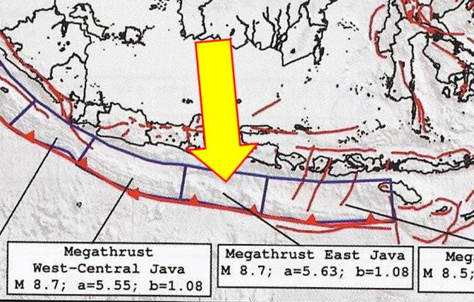 daryono_eq_talk's tweet photo. Gempa Selatan malang yang destruktif merupakan alarm untuk kita semua bahwa ancaman sumber gempa subduksi lempeng selatan jawa yang selama ini didengungkan oleh para ahli gempa adalah benar. Kita patut waspada. https://t.co/cfPAJkbQuj