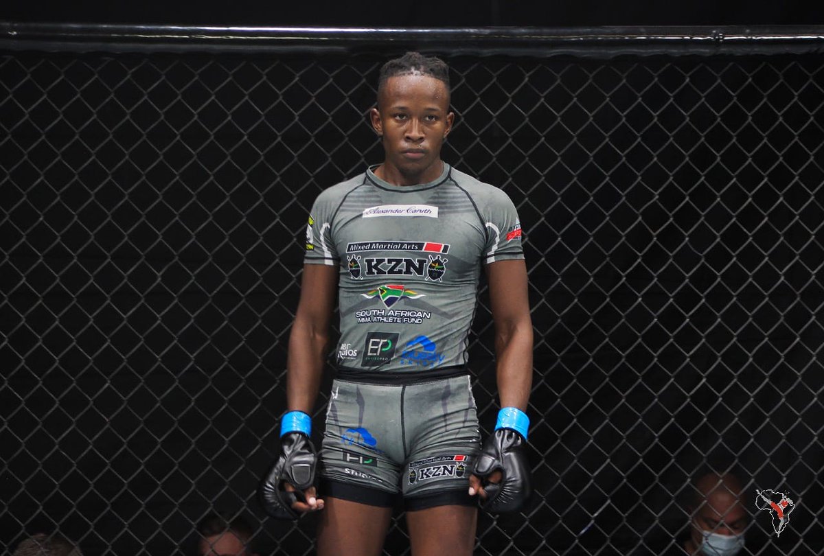 MmaMzansi's tweet photo. Shout out to the South African MMA Athletes Fund and all sponsors for assisting athletes get to the dance. Building dreams and opening doors.
#MMASA #Amateur #Championship https://t.co/KaQisnIG13