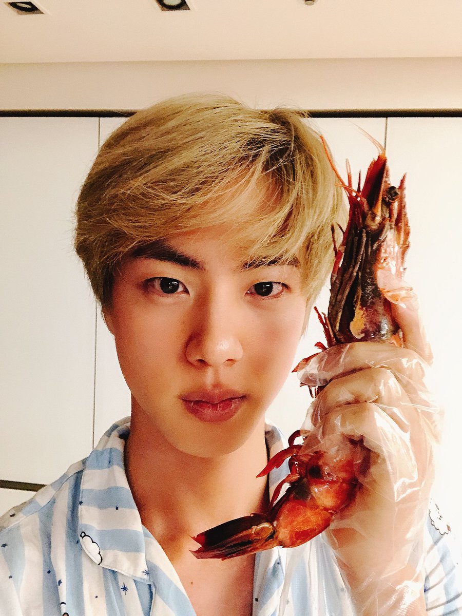 The Selcas Kim Seokjin posted on 210410 - a thread