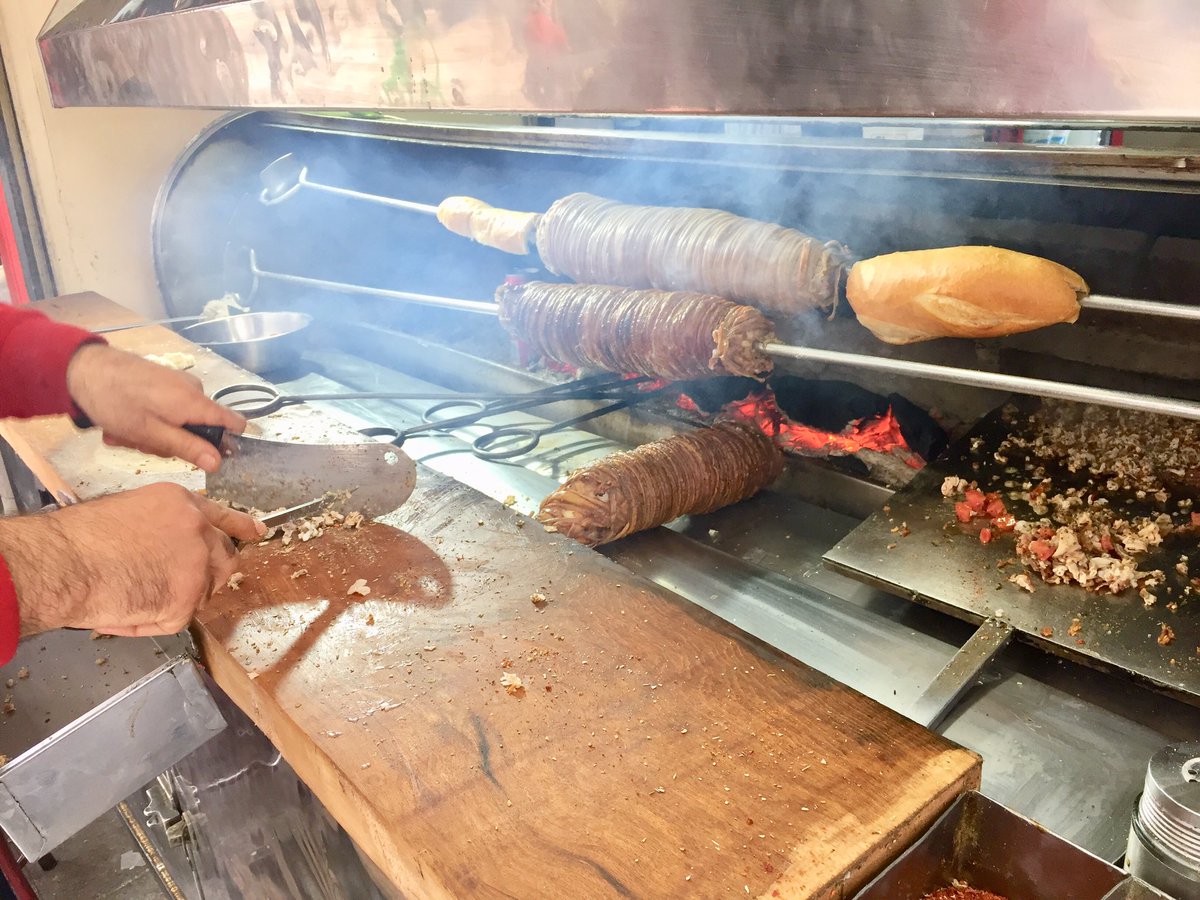 TematiqueTour's tweet photo. Discover the #localtastes of Istanbul with us on two continents #Europe and #Asia with 10+ stops in #localeatiries and #foodmarkets  Start with a #localbreakfast on the Eupean side before taking a #ferry to Asian side of #Kadiköy
#istanbulfoodtour #istanbultours https://t.co/cxMSGyEl3G