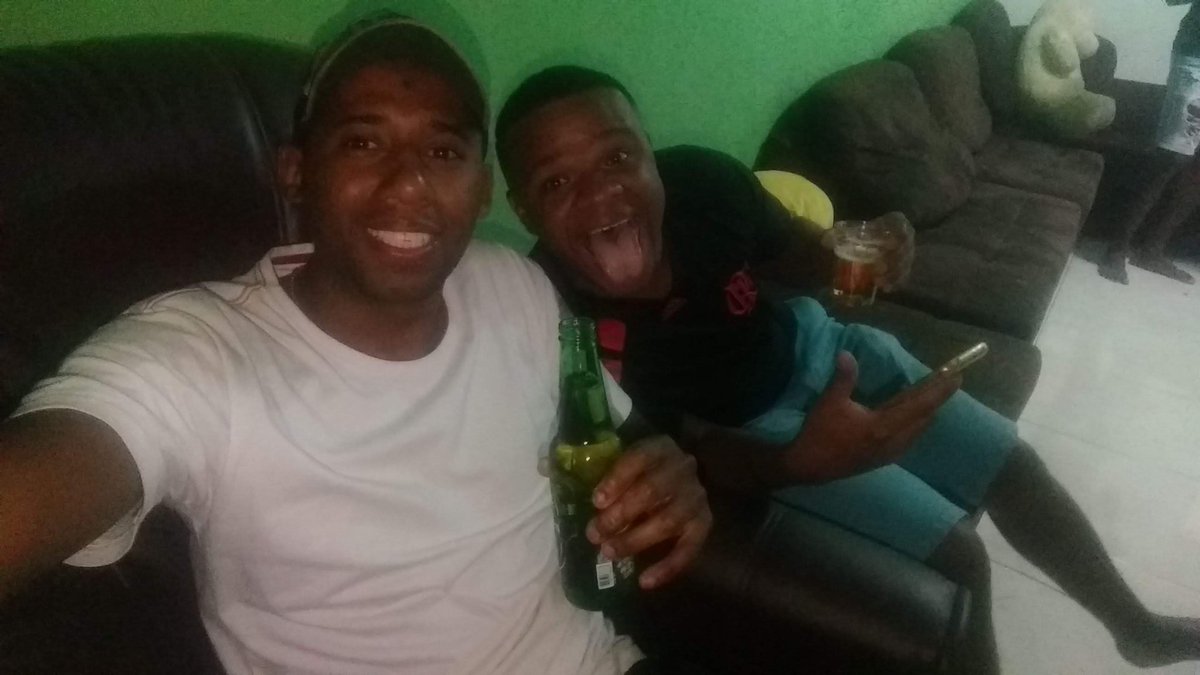 jeferso94805758's tweet photo. Aniversรกrio do homeeem hj..
Feliz aniversรกrio BBEH que Deus te abenรงoe e. Proteja hj e sempre, muito sucesso, saรบde e paz.
TMJ.
#Lindooo https://t.co/P7EaUqva04