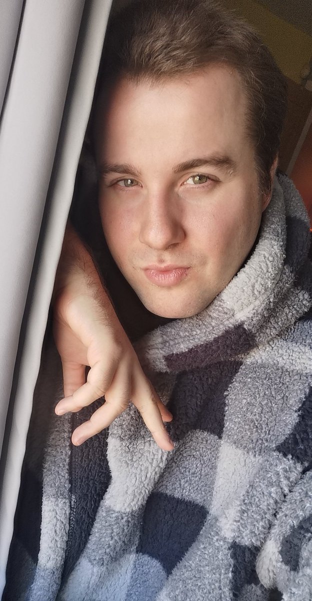 Ggowman1's tweet photo. 10 stone lighter without that big beard maybe?  I wish 🤨😂 #shaved #nomore #hairscare #byebeard #gay #gayuk #gayguy #gayman #gayglasgow #gayscotland #gaysingle #gaytwitter #gayfollow https://t.co/J8lnhGQgWJ