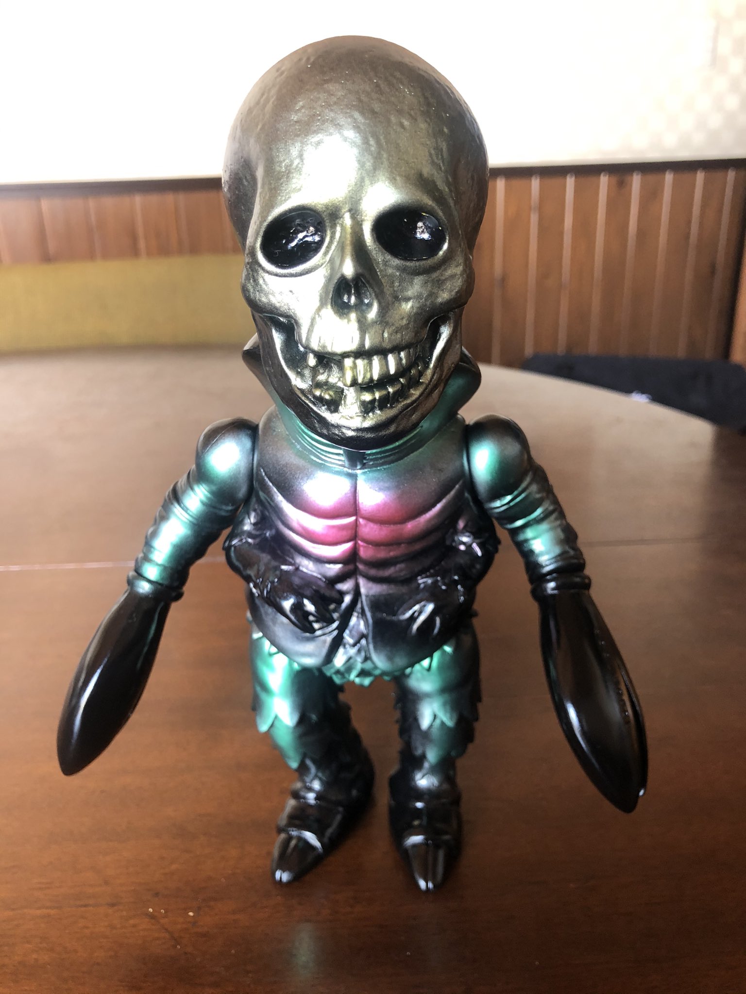 ZOLLMEN円谷プロ×メディコムトイゾルメン骸骨アントラーガルタン ZOLLMEN円谷プロ×メディコムトイゾルメン骸骨アントラーガルタン